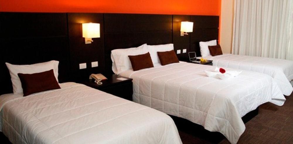 Hotel El Gran Marques Trujillo Bagian luar foto